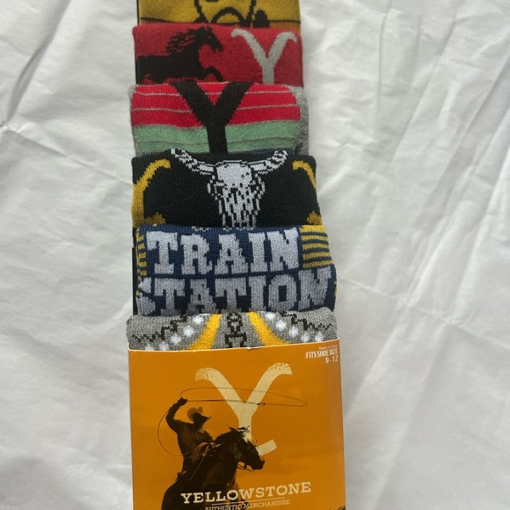 Yellowstone Graphic Socks Set